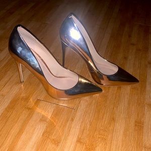 Metallic ALDO Pumps